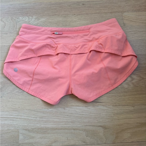 Lululemon Speed Up Low-rise Shorts - Picture 2 of 3